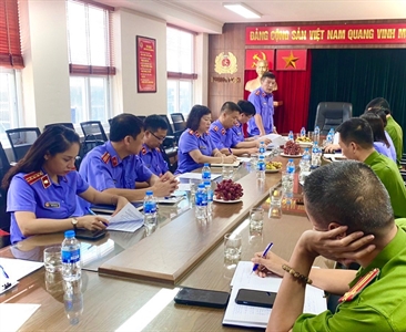 Phòng 3 - Viện KSND thành phố Hà Nội trực tiếp kiểm sát việc tiếp nhận, giải...